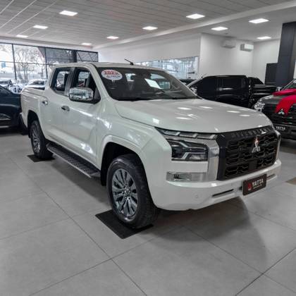 MITSUBISHI TRITON 2.4 BITURBO DIESEL CD HPE-S 4X4 AUTOMÁTICO MITSUBISHI TRITON 2.4 BITURBO DIESEL CD HPE-S 4X4 AUTOMÁTICO